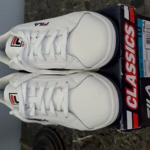Ladies white red navy Fila reunion sneakers
